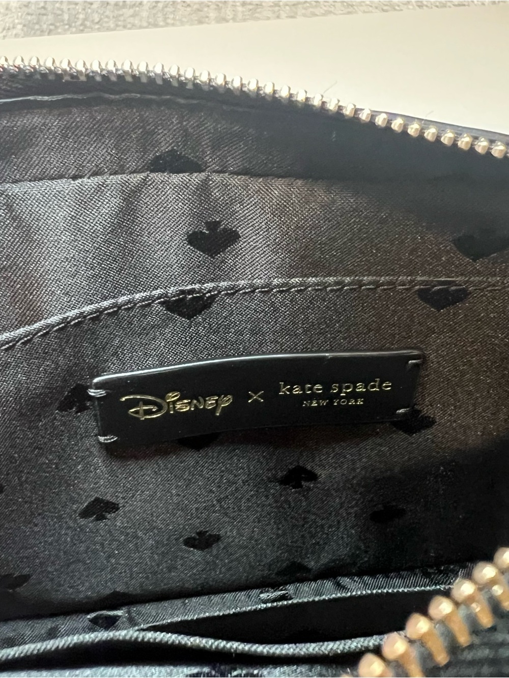 Kate Spade x Disney Minnie Mouse Camera Bag Crossbody - Picture 6 of 10